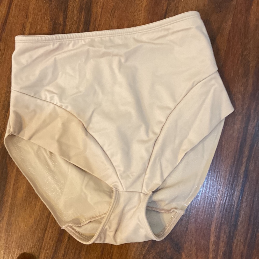 3 firm control panties never worn. 2 beige and one cream. One still has tags - Picture 5 of 6
